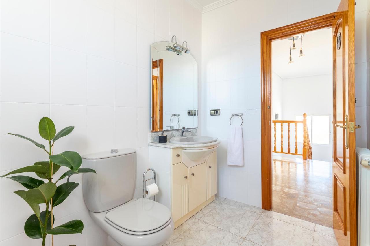 Casa Las Rosas Iniesta Екстериор снимка