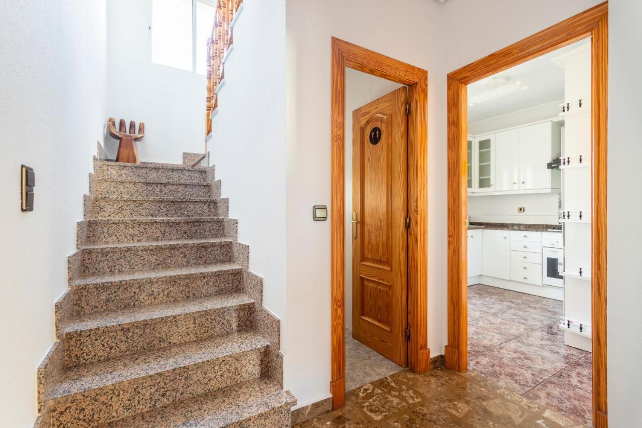 Casa Las Rosas Iniesta Екстериор снимка